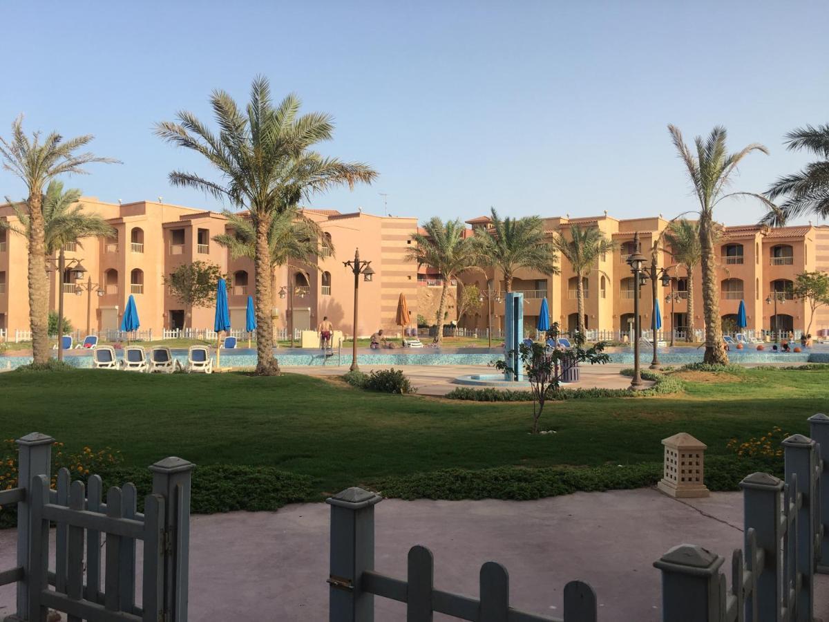 Special Chalets In Porto South Beach Families Ain Sukhna Exterior foto